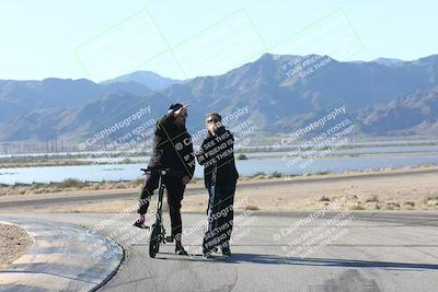 media/Jan-15-2026-Racers Edge (Thu) [[dfebeb70ab]]/1-Around the Pits-Track Walk/